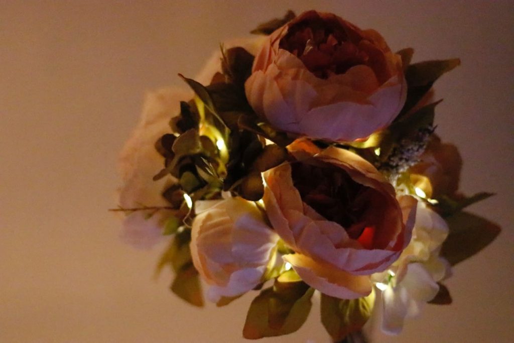 DIY Lighting a Wedding Bouquet