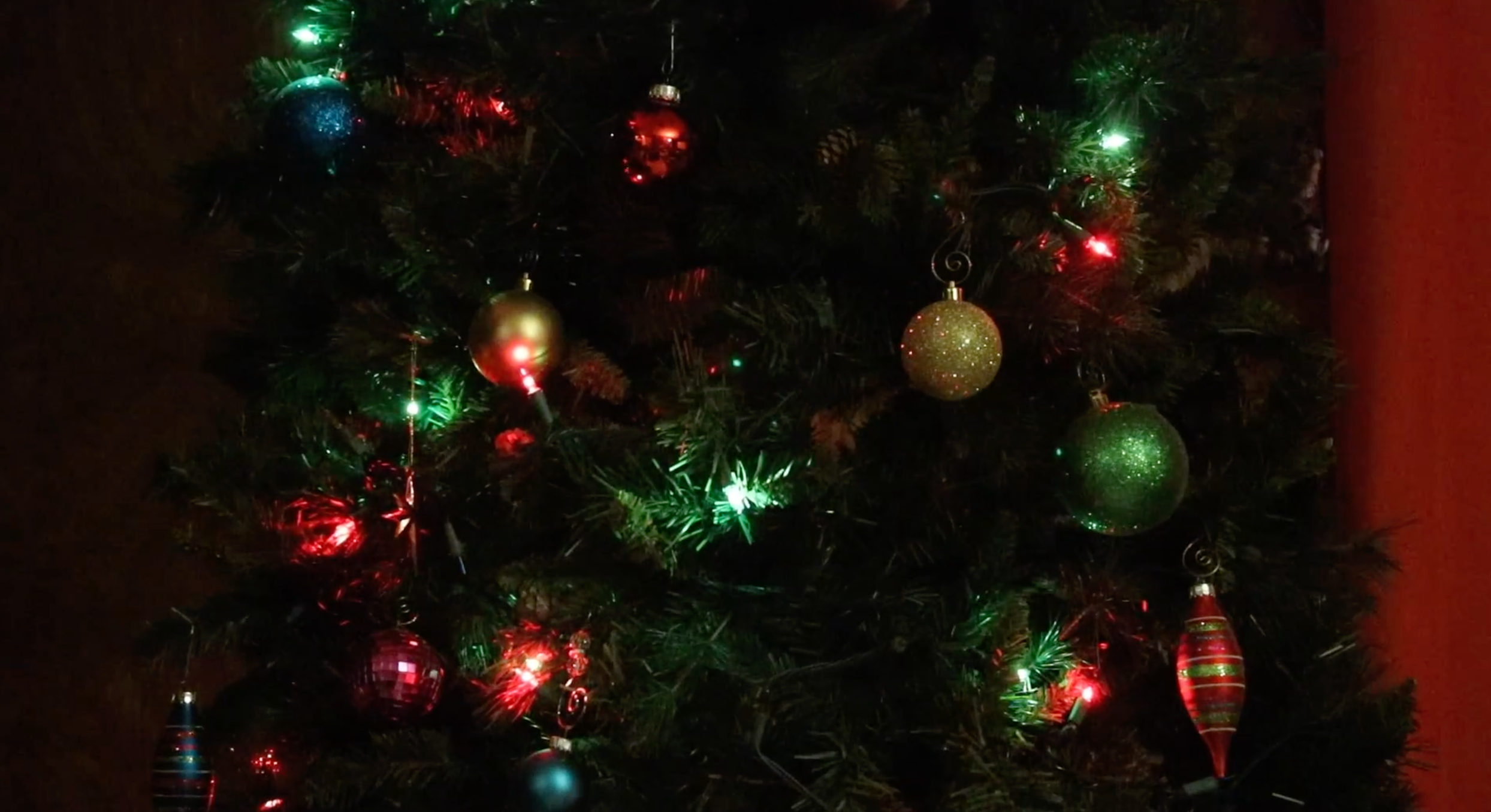 Multi Color Chasing Christmas Tree Lights