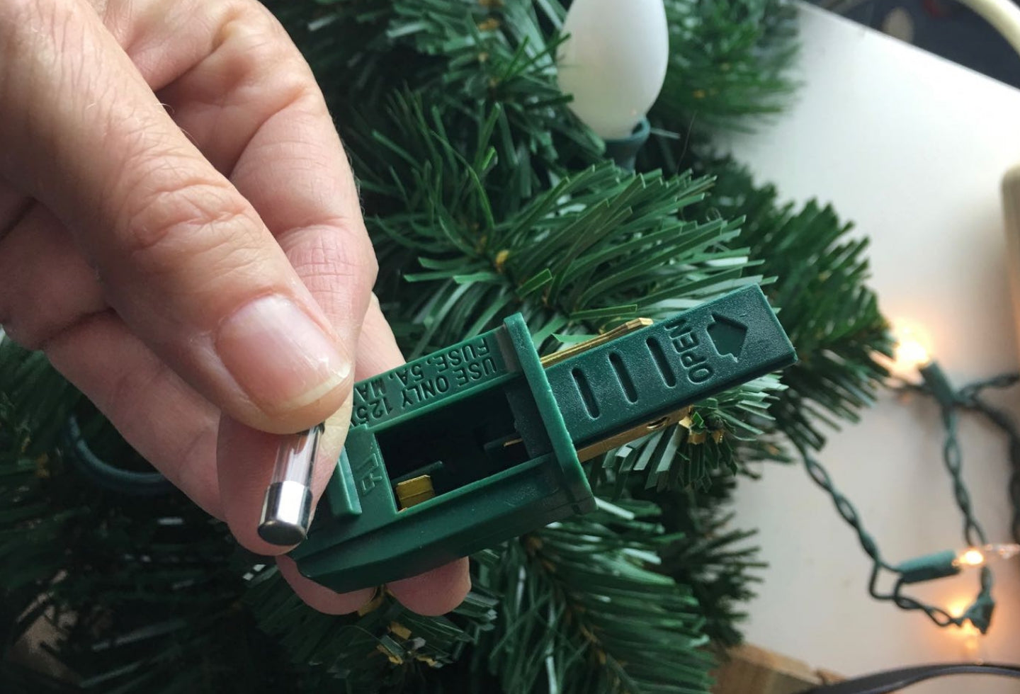 Do Christmas lights have fuses?